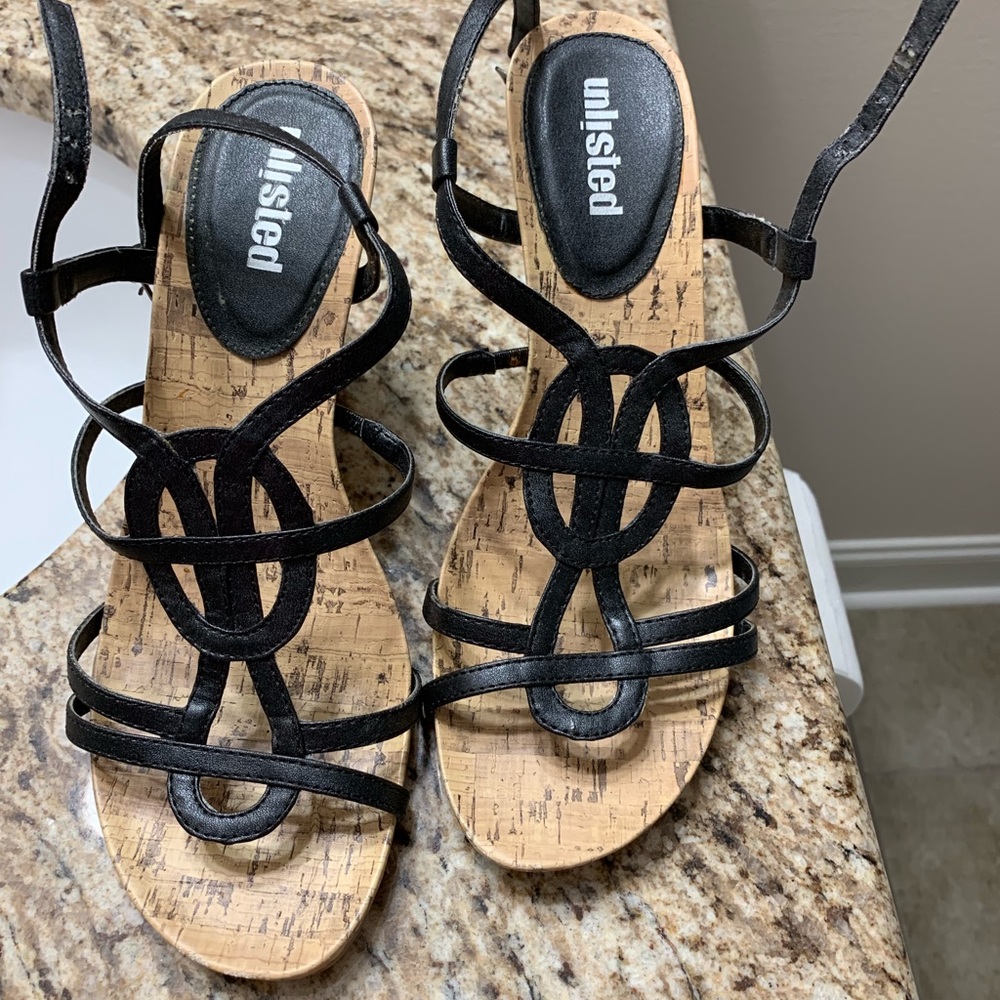 Unlisted black tan wedge